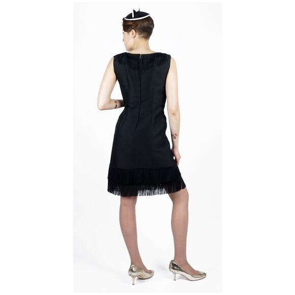 Vintage 60's Mod Black Sleeveless Dress w Fringed Collar & High Side Slit | S/M - Picture 3 of 6